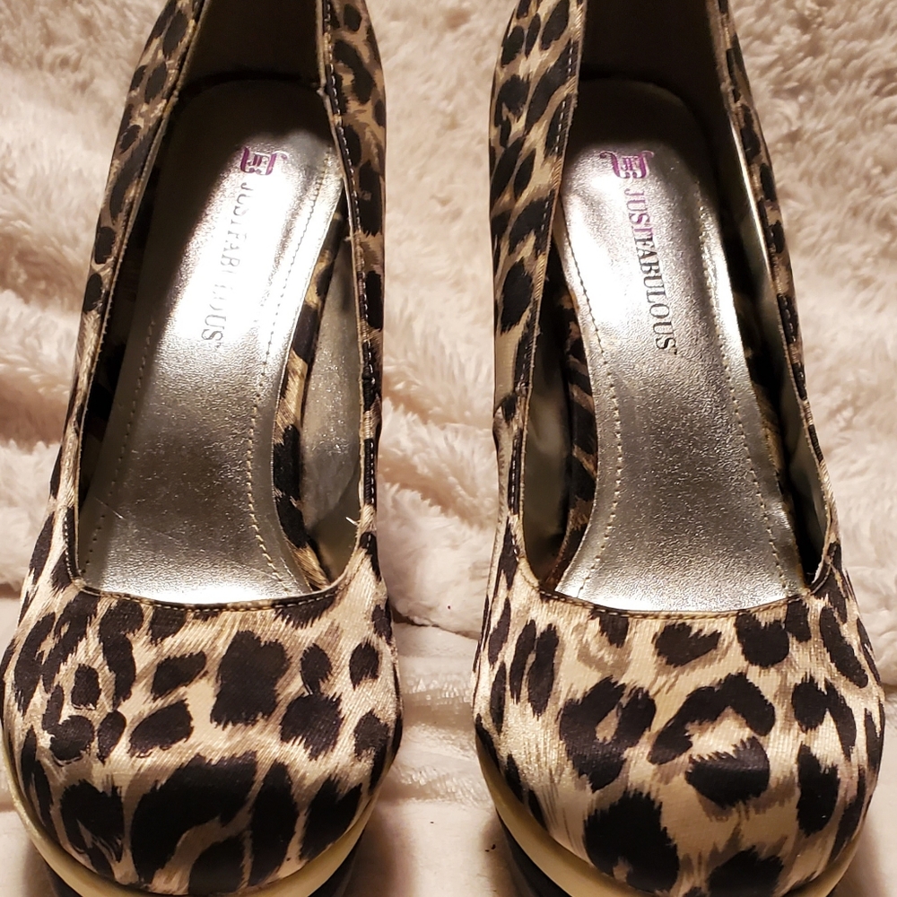 Size 11 Satin Leopard Pump
